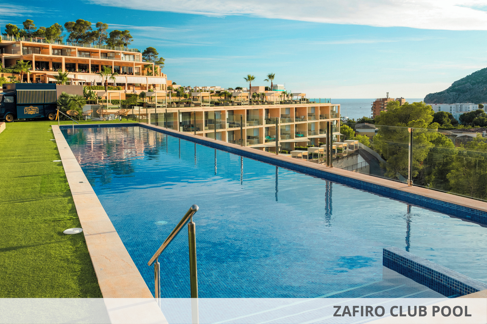 //www.jet2holidays.com/-/media/assets/product images - custom overview groups/pmi/zafiro palace andratx/pmi_81176_zafiro_palace_andratx_1024_01.jpg